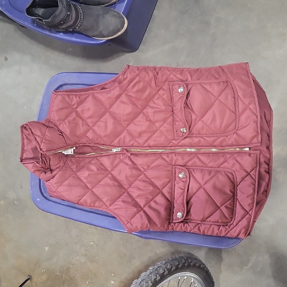 Thread & Supply Maroon Vest size Small